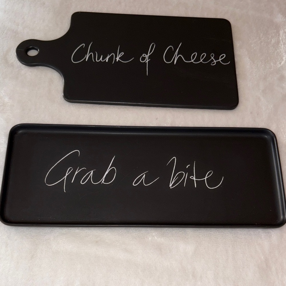Rare Black Cheese Board Set by Pier One Imports “SOHO” Collection